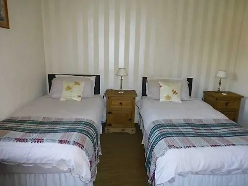 Catterick Blacksmiths Cottage מלון